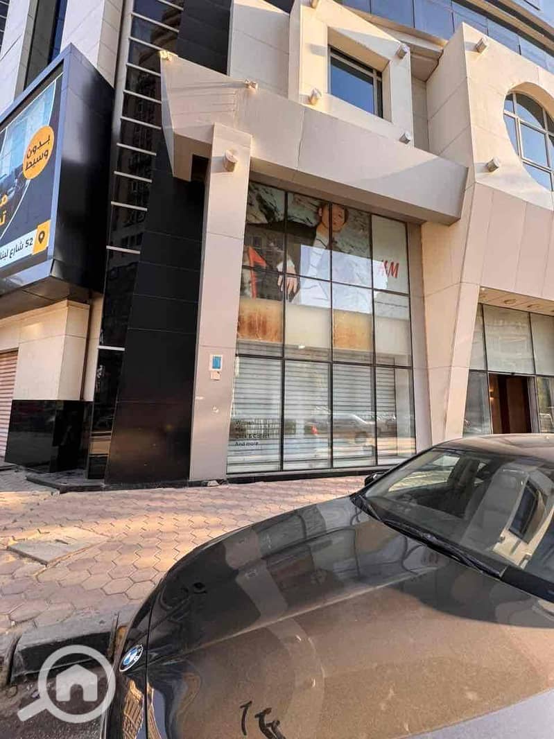 8 e6932e24-f800-417f-a0a7-430fc397d292. jpg