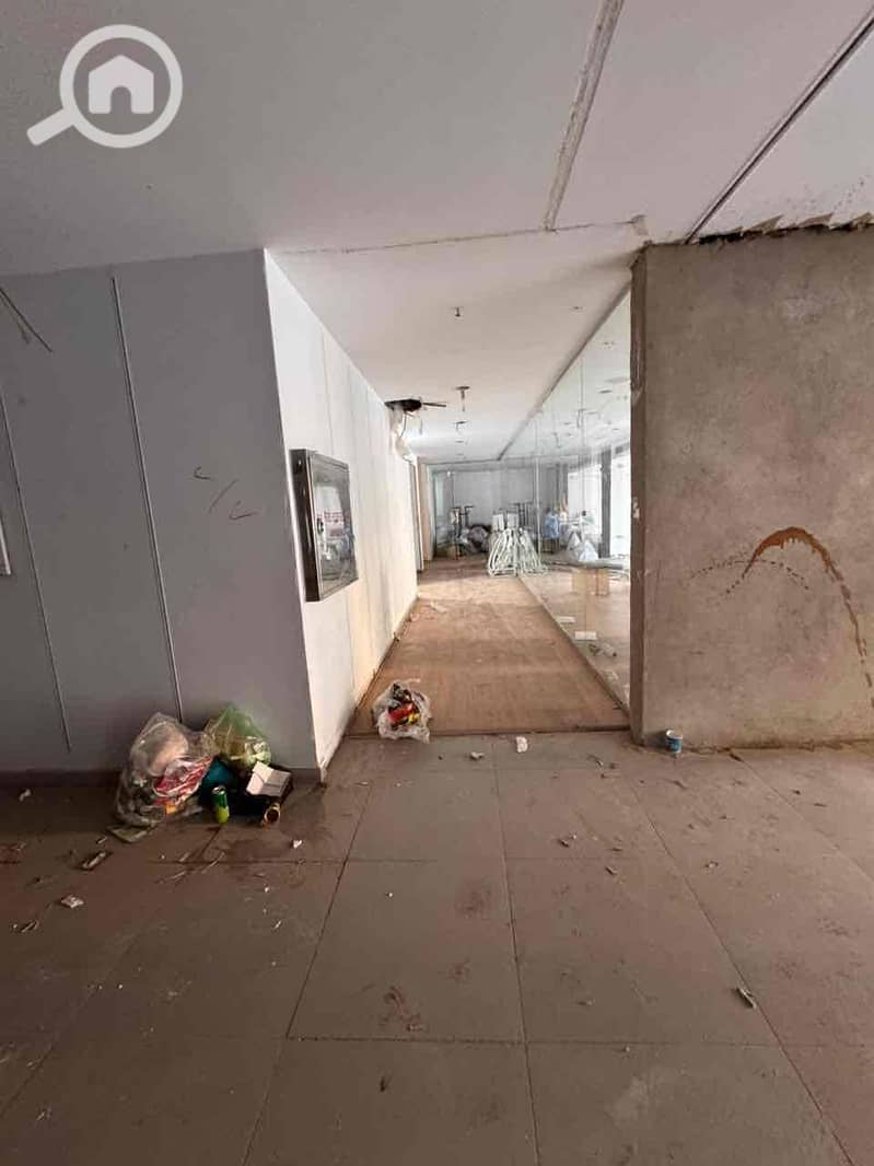 12 4a6896a7-a538-4af8-9490-efae79d025f6. jpg