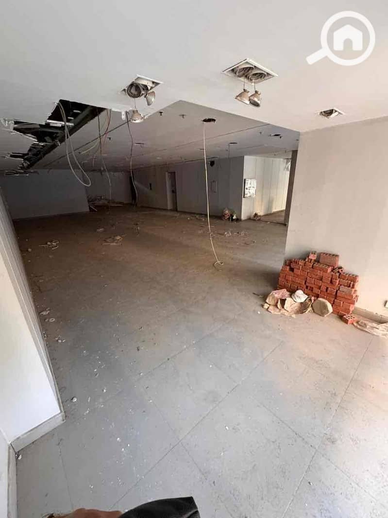 16 a273b8bb-dade-4874-b2c0-69236063135a. jpg