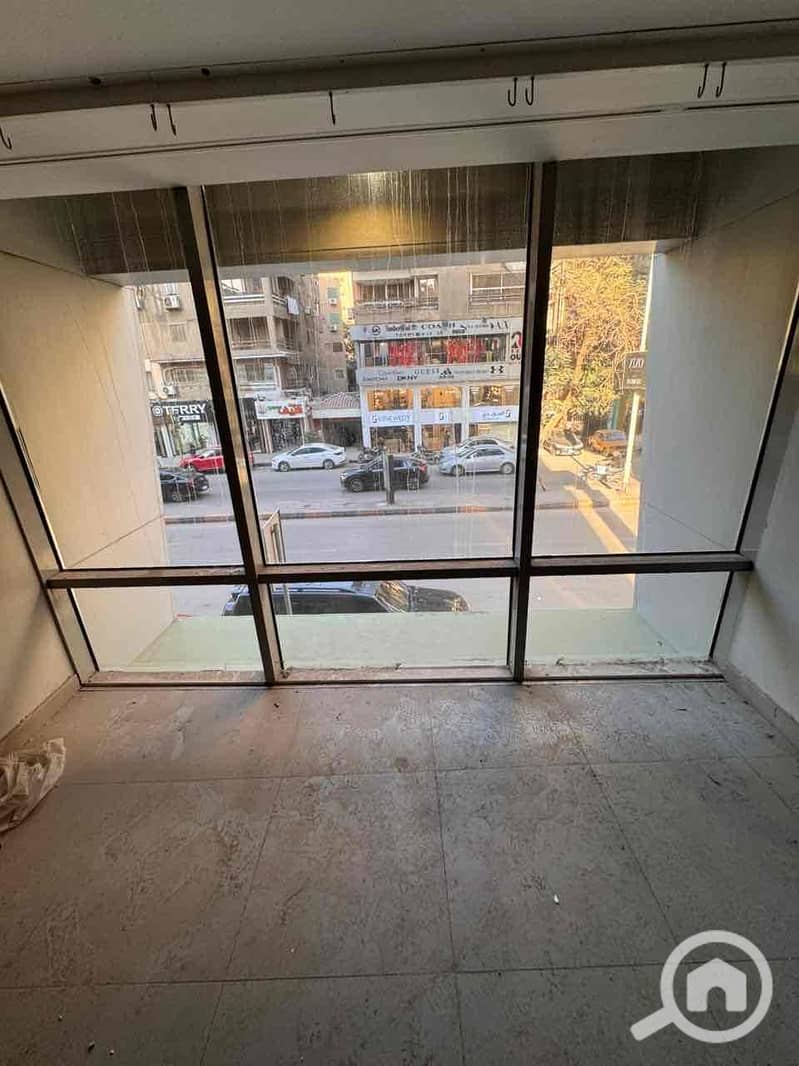 24 ddc1b2c6-b29d-4bd9-baa3-35a07a01c1d9. jpg