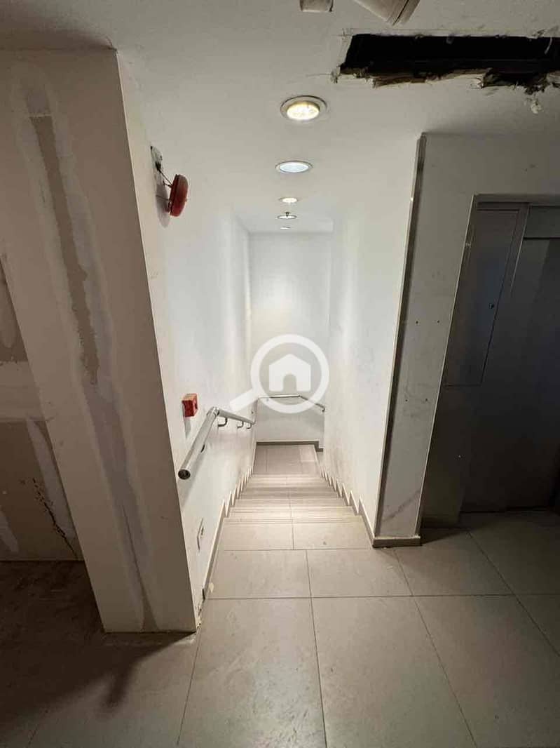 30 3cac3cea-4bd8-4619-8716-f124c27b0a98. jpg