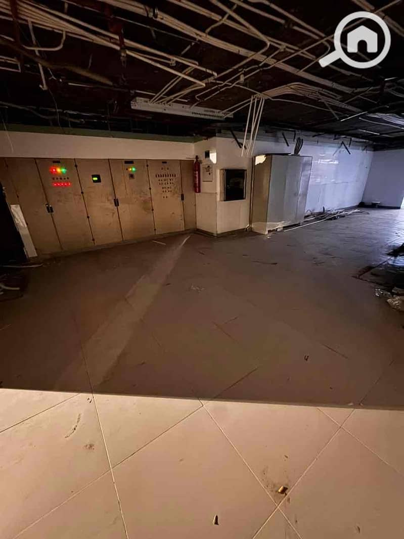 36 1d5f9eec-b786-4f73-814e-733fc4fb517a. jpg