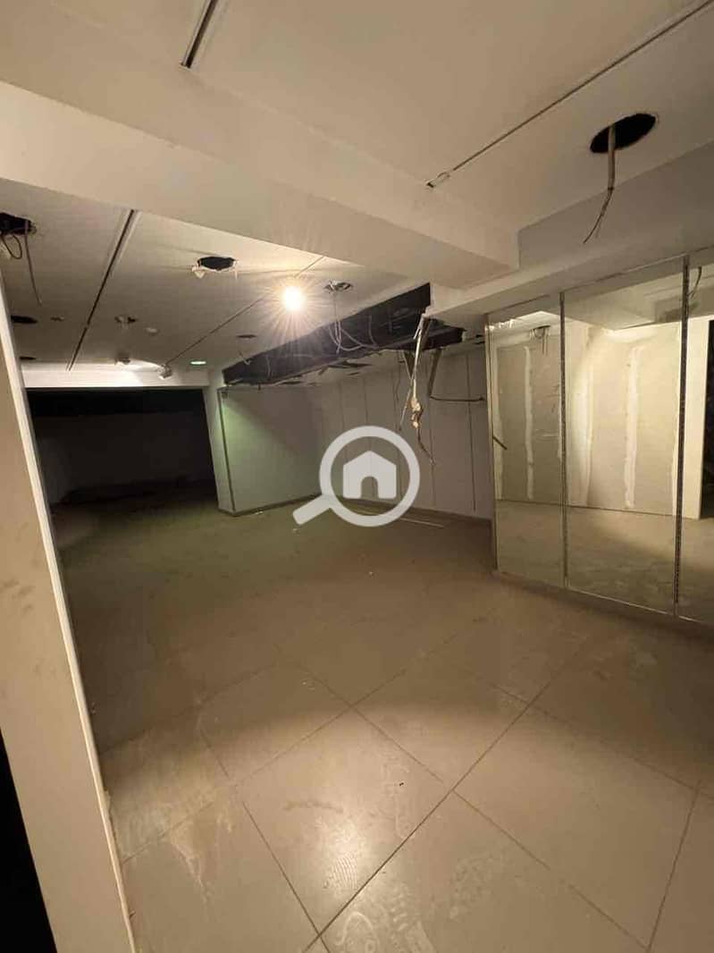 40 7a6e9639-9b24-47b5-a101-50fce03a99f9. jpg