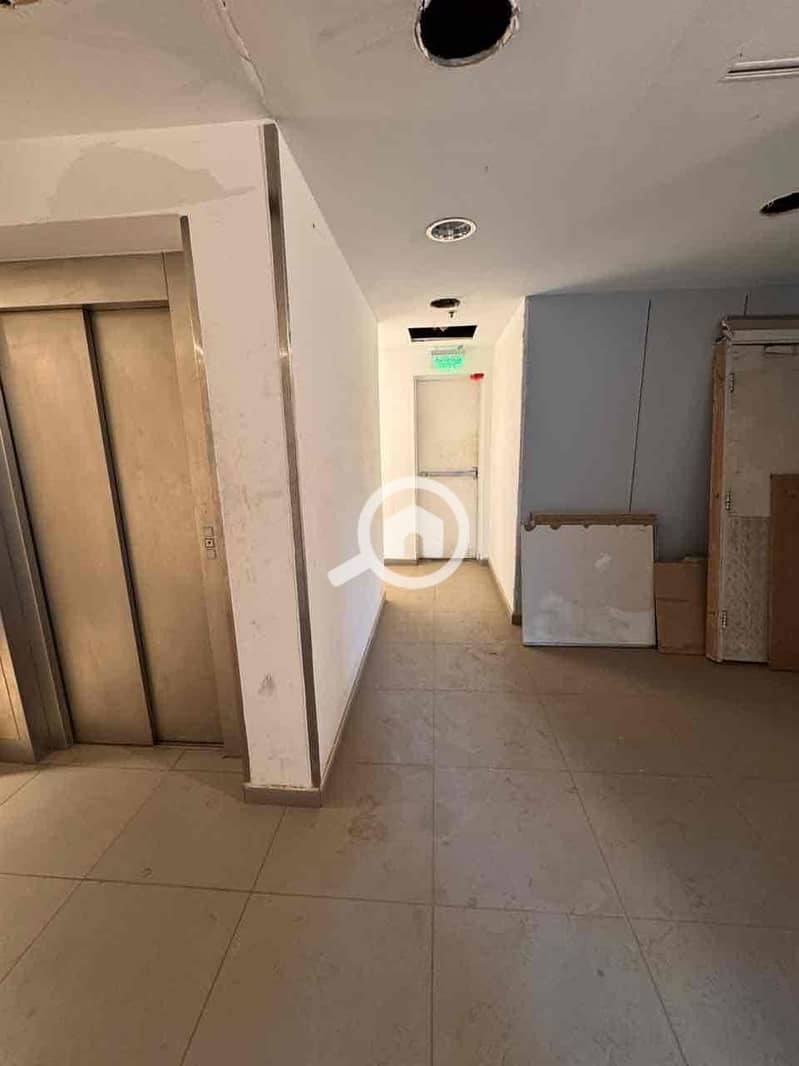 42 85b87acb-3b74-4670-a415-65a2aa472cc2. jpg