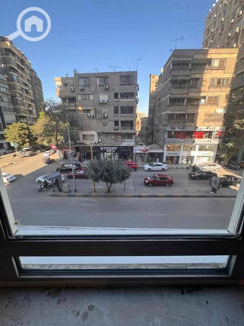 43 6ea15f2e-10c7-45ef-9ac8-21bafbcbe840. jpg