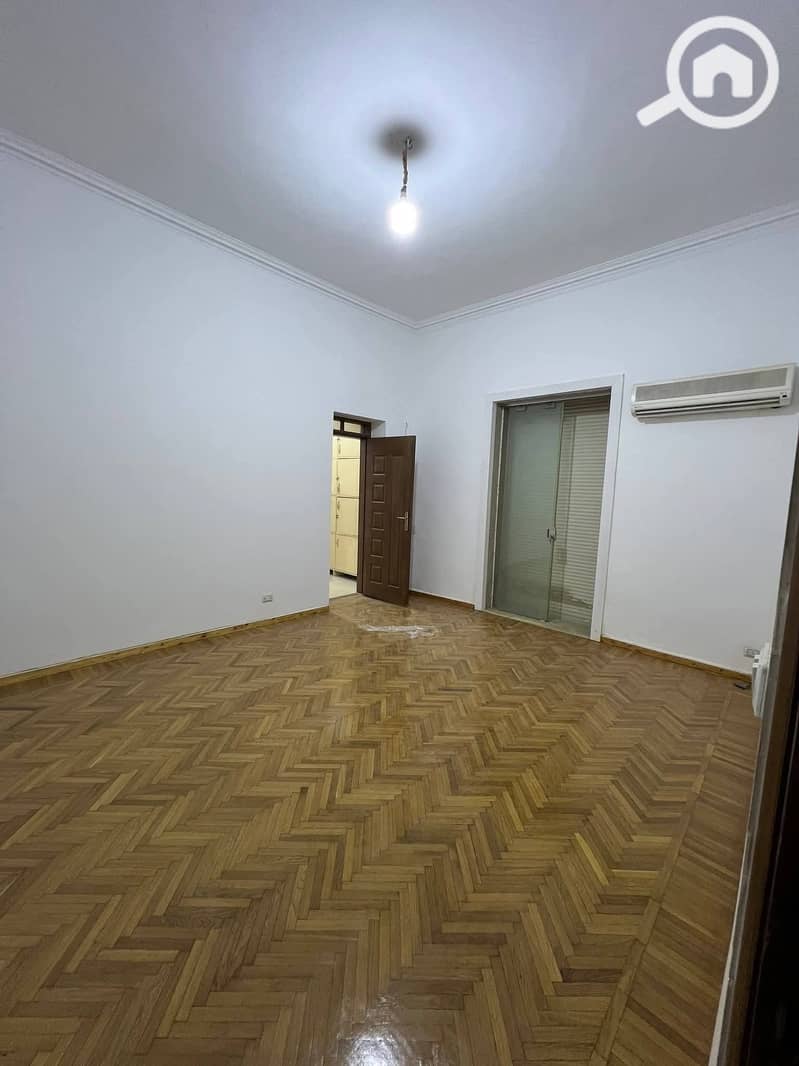 11 dd1b8980-d9a3-44ef-8017-73d05d8804b6. jpeg