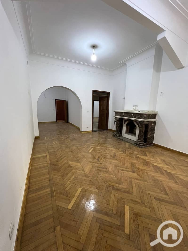 14 e4c4f43c-95ab-4101-b4bf-51ffc2874700. jpeg