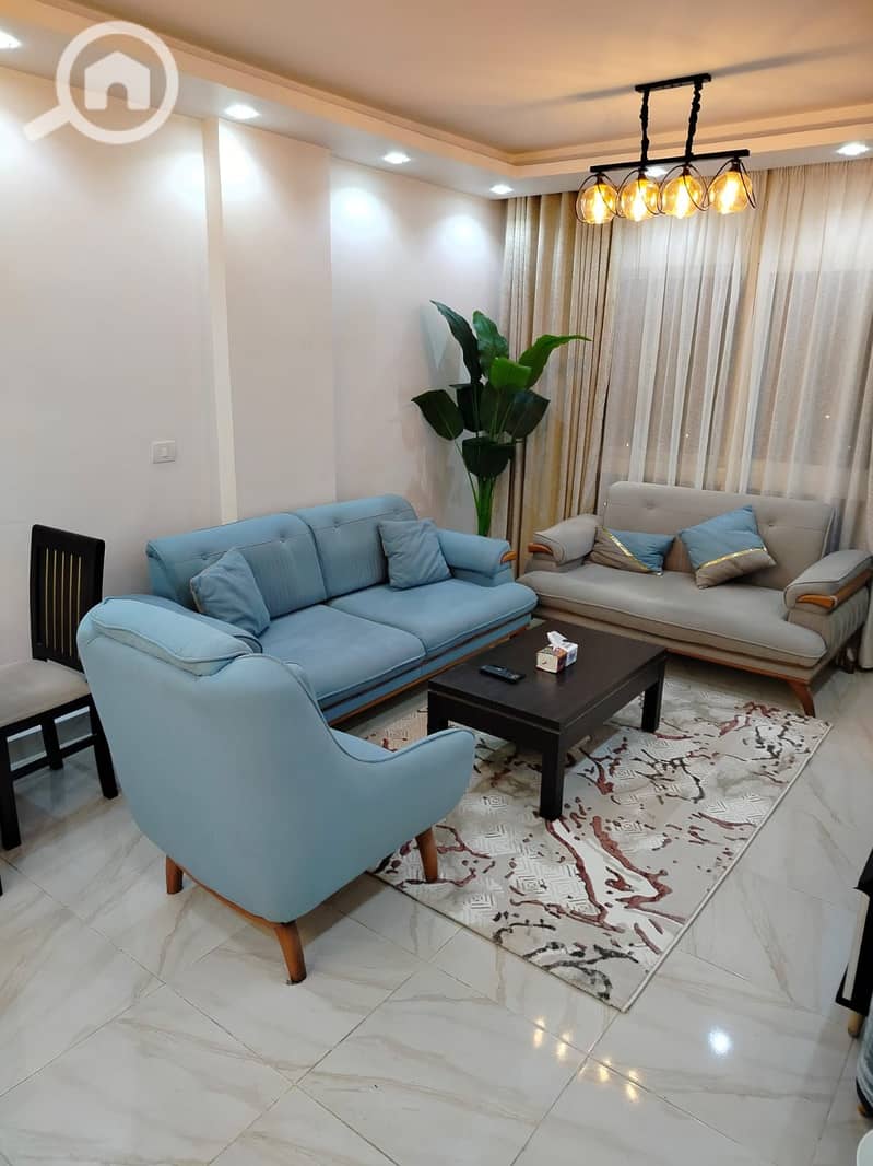 5 49d13fa8-f18a-4302-902a-7cb4ee8a98bb. jpg