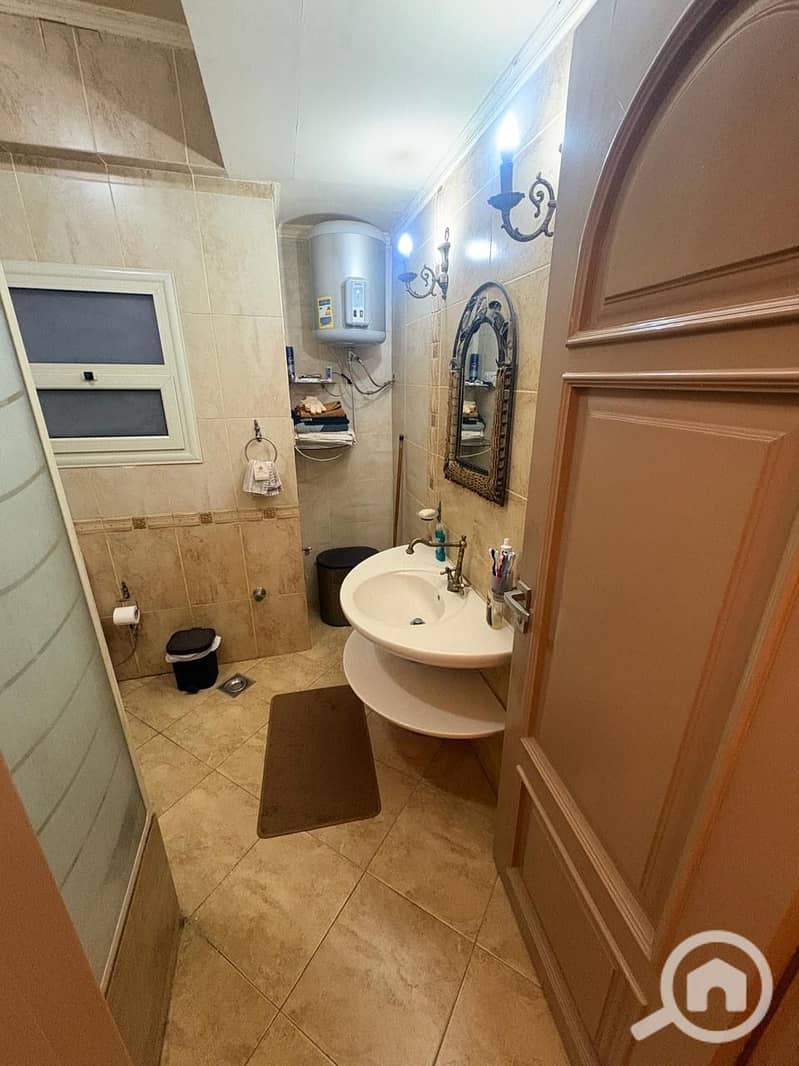 6 988d3c88-e9fb-4ec4-885a-d40fcabf9284. jpeg