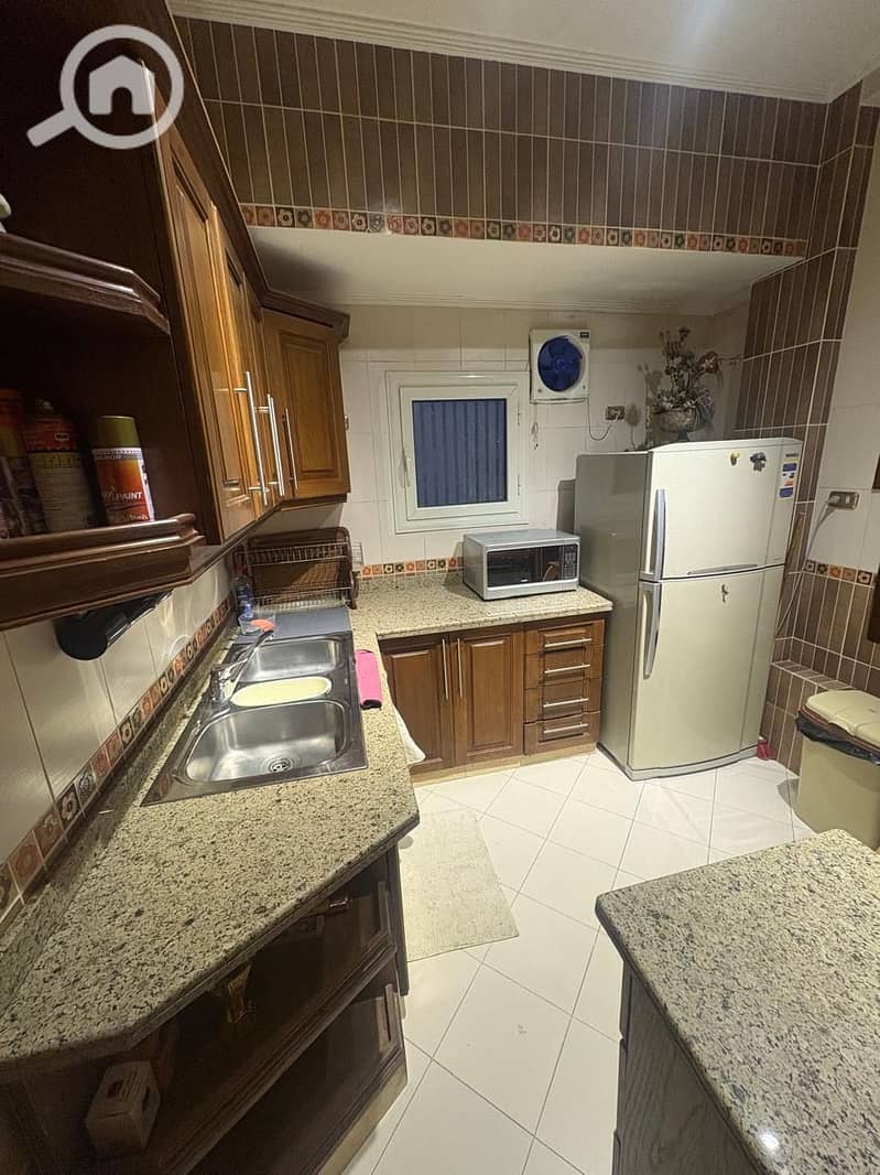 9 b54f97c5-fc52-4725-bc98-b7304d6ca659. jpeg