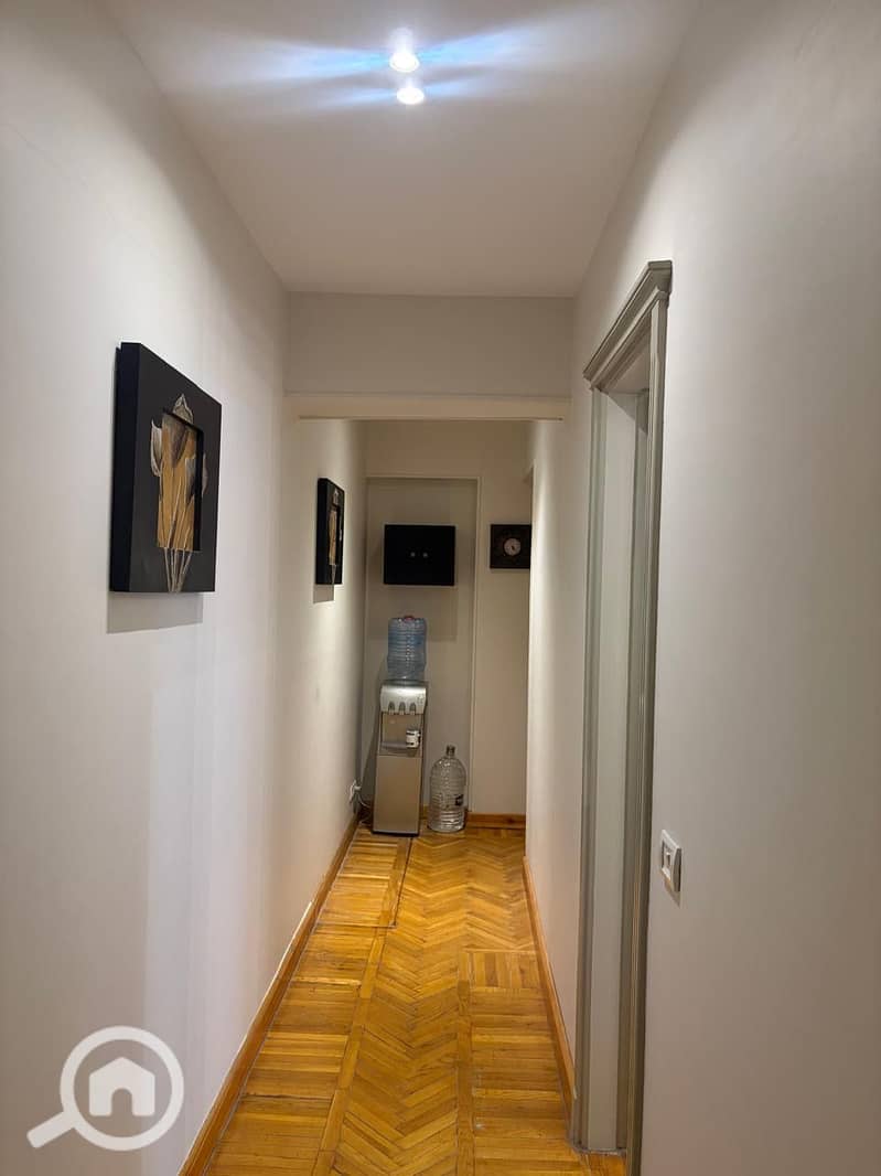 10 ae94062b-679d-4bed-a340-ff975b307569. jpeg