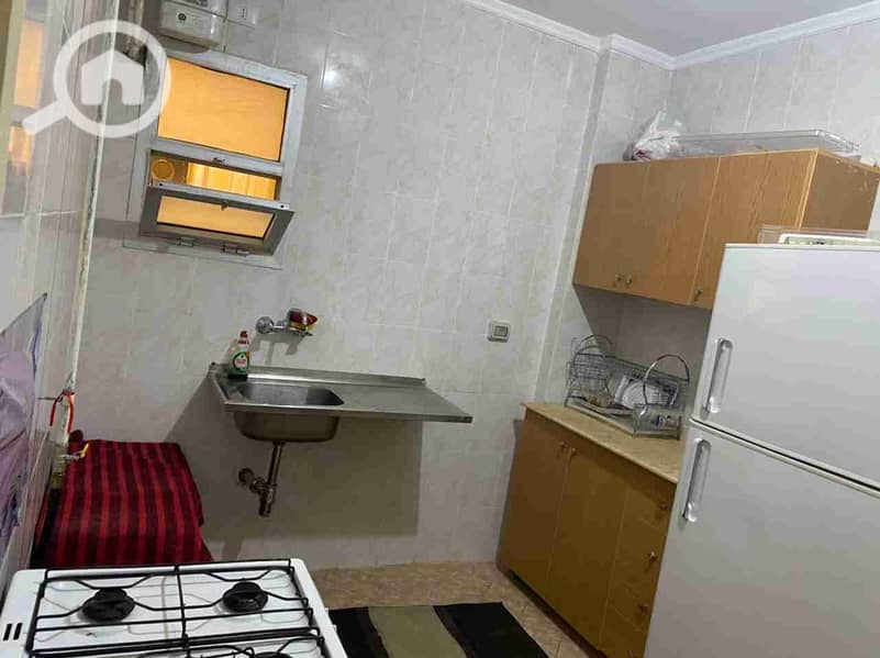 1000477365. jpg 1000477365. jpg