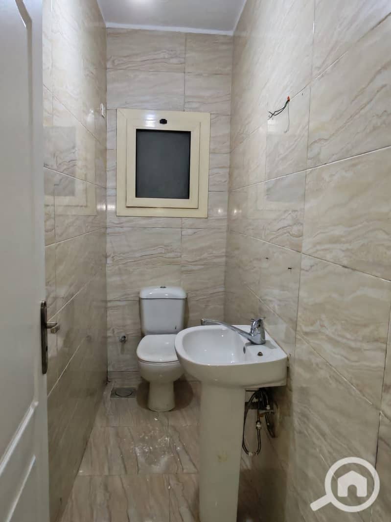 3 09e5e6ae-23c8-472a-a408-e0f47547d95f. jpeg