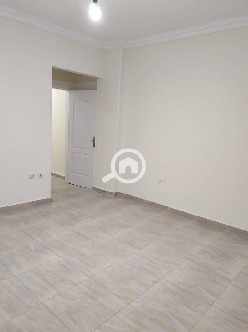 4 9bfa5ed4-fb0e-4807-aef3-527f7edf5916. jpeg