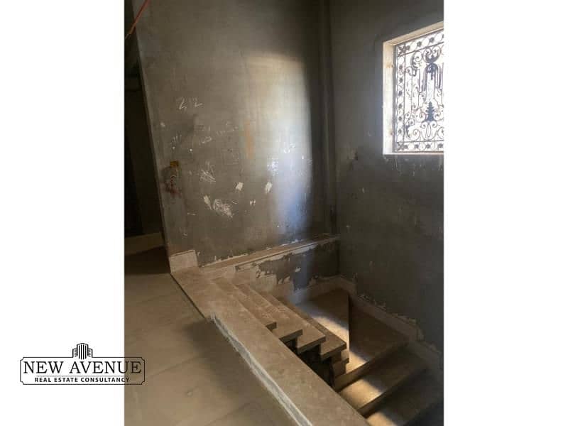 8 WhatsApp Image 2025-12-03 at 3.51. 05 PM (1). jpg