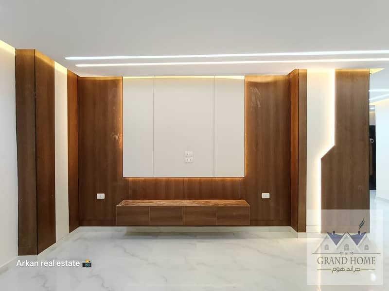 6 43ee3340-c077-48b1-aea7-74b222d94559. jpg