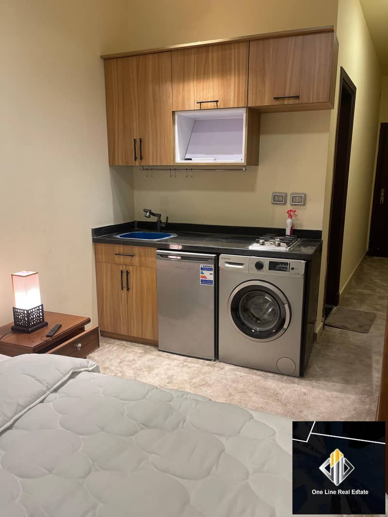 3 61ca733a-5407-4972-94c1-4e51b7650d8d. jpeg