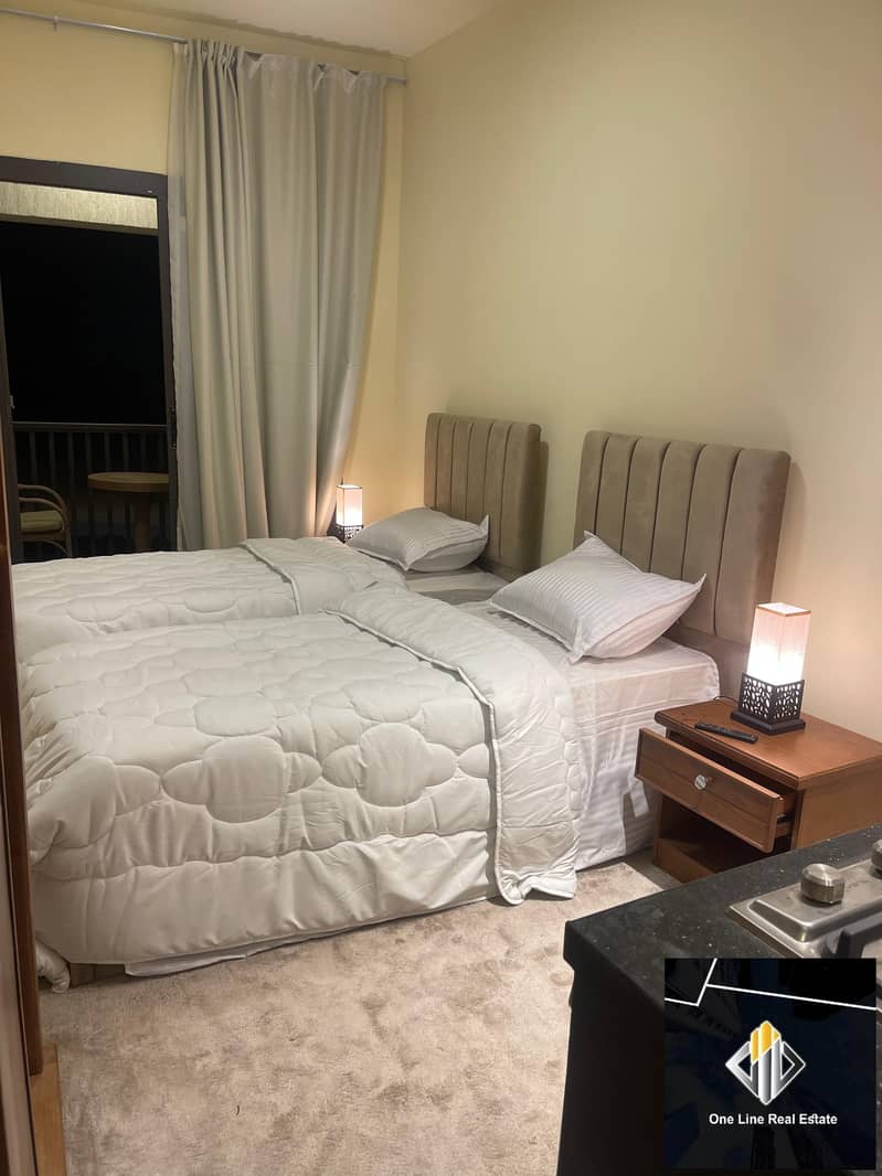 4 f5575db3-3e06-4bf5-9d4e-d42e09cbe6bd. jpeg