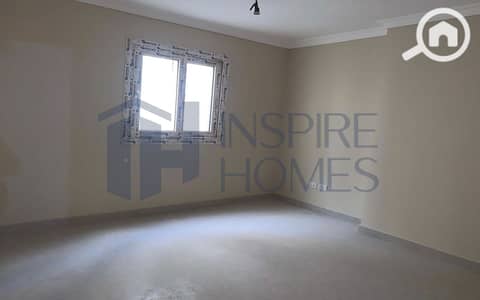 شقة 3 غرف نوم للايجار في سموحة، الإسكندرية - 3. jpg