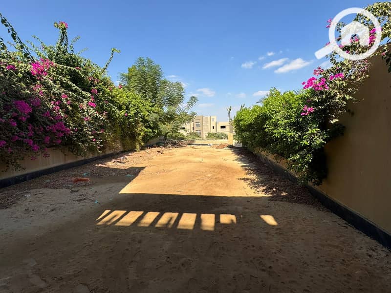 2 WhatsApp Image 2025-11-09 at 12.56. 29 PM. jpeg