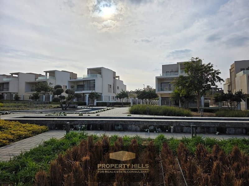 25 614c1130-3307-45f9-8c4c-567c82325e9d. JPG