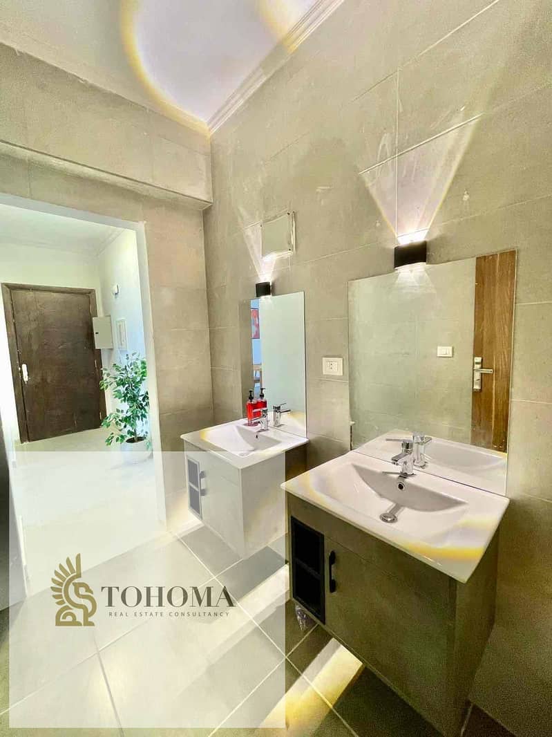 15 b8db1af6-97ae-4d20-887f-c4cfa0501eb1. jpg