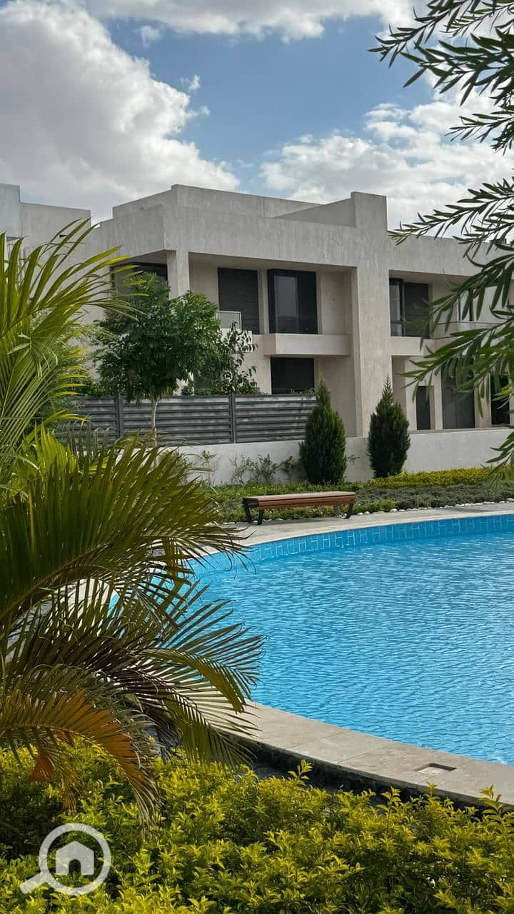 f7520c9f-a775-4781-adfa-2e1462467501. jpeg f7520c9f-a775-4781-adfa-2e1462467501. jpeg