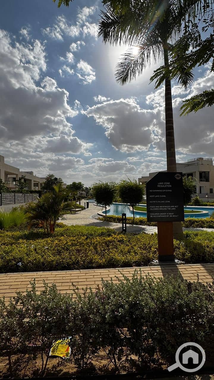 4 d2f1b727-b372-49ad-97e6-a5429d21d988. jpeg