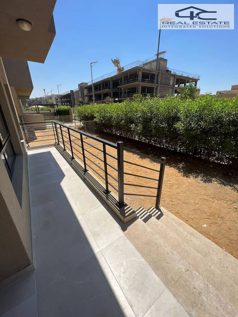 5 WhatsApp Image 2025-11-09 at 15.00. 50 (1). jpeg