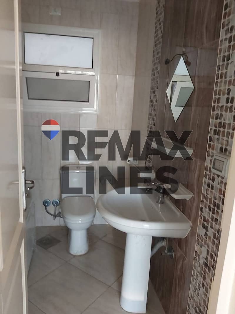 10 WhatsApp Image 2026-01-19 at 22.32. 33 (1). jpeg