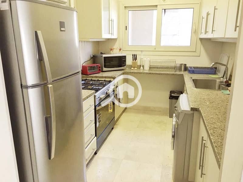 8 cef608cf-5cbf-4535-b827-98e45e885231. jpg