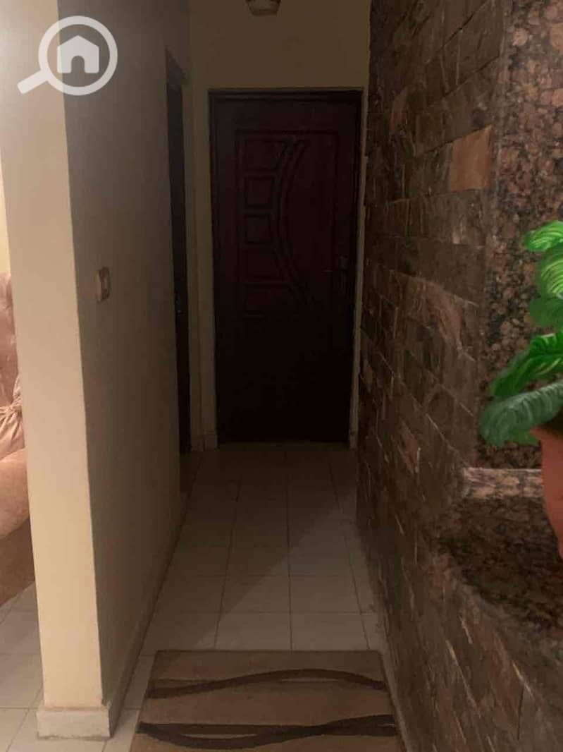 7 b8aee8eb-0be2-4690-a6a4-1138bb97e96a. jpg