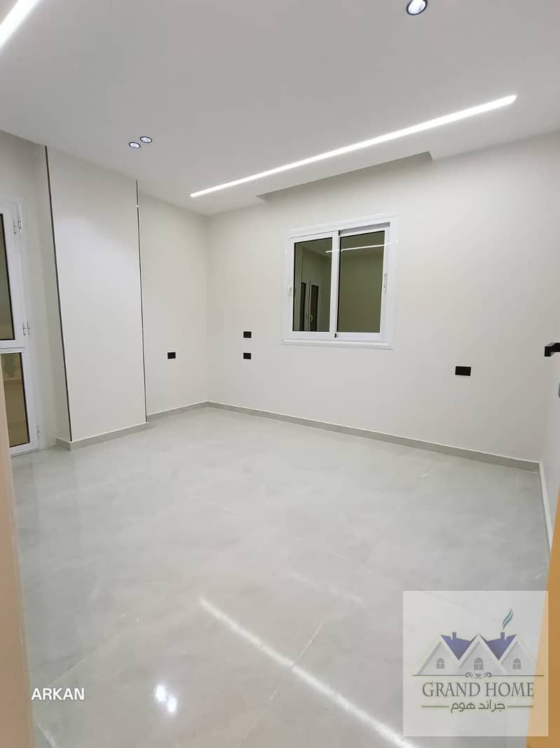 5 11e8aead-6fe7-4498-8039-9210e00bf592. jpg