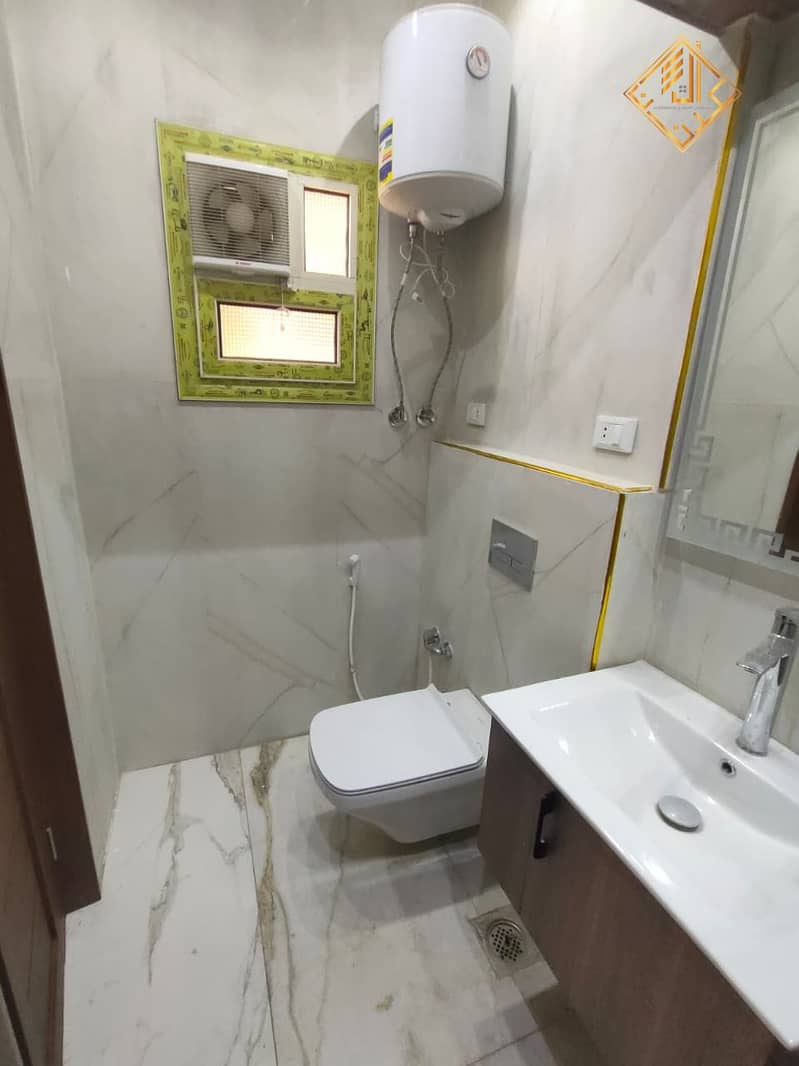 10 WhatsApp Image 2025-09-17 at 17.32. 16. jpeg