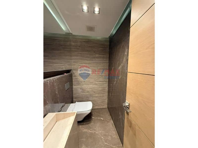 12 219e5248-43cb-4a0b-b37a-e56a408770b4. jfif. jpg