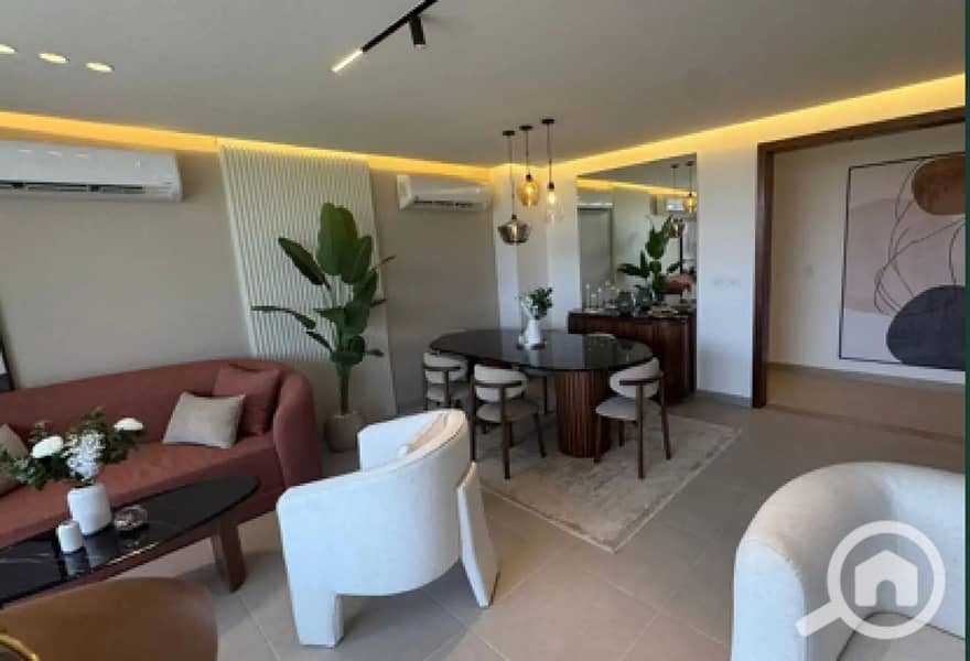 5 8112317-0dc4fo. jpg