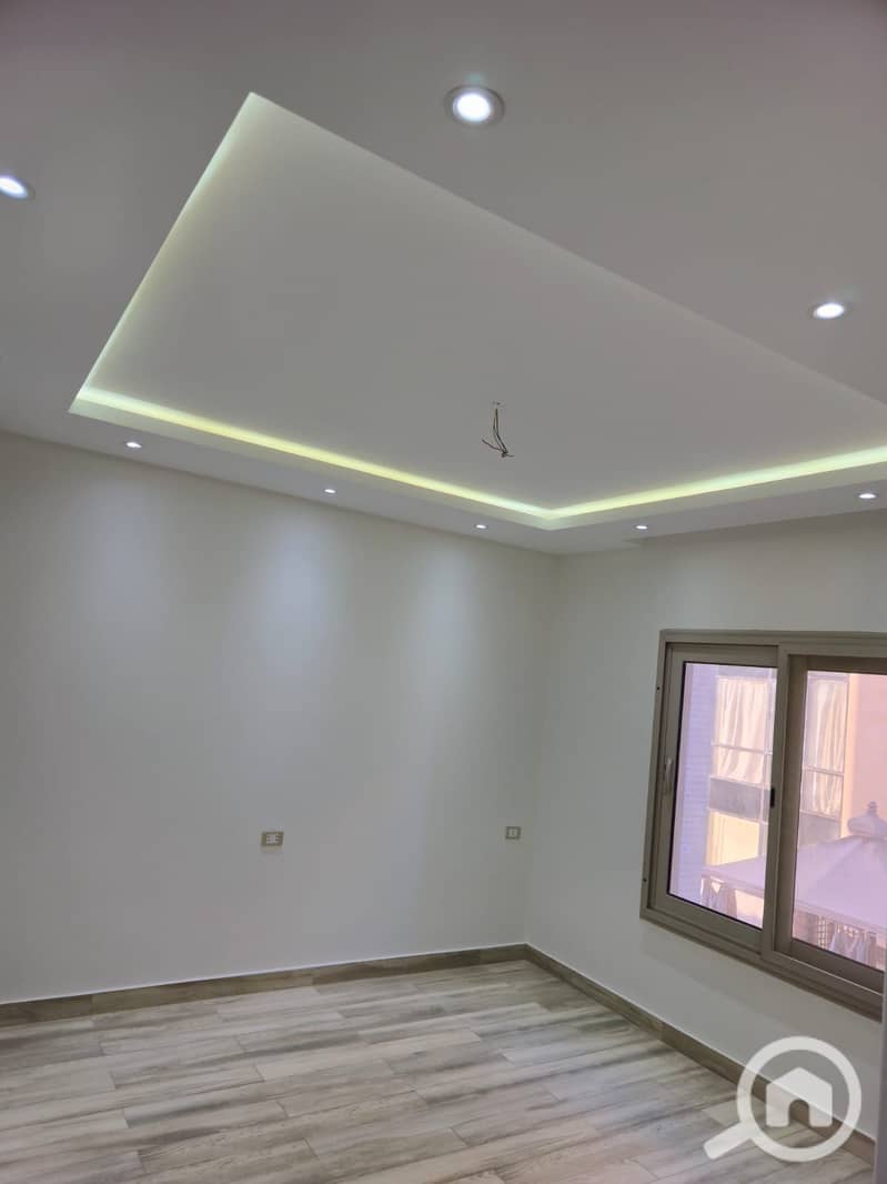 6 b7151de6-b393-4f83-b3ab-836f258ec3b5. jpg