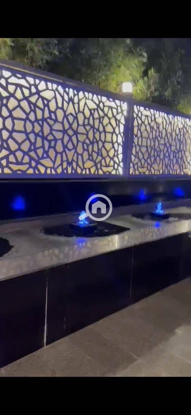 8 b011c572-08bc-401b-8b27-662cb4106199. jpg