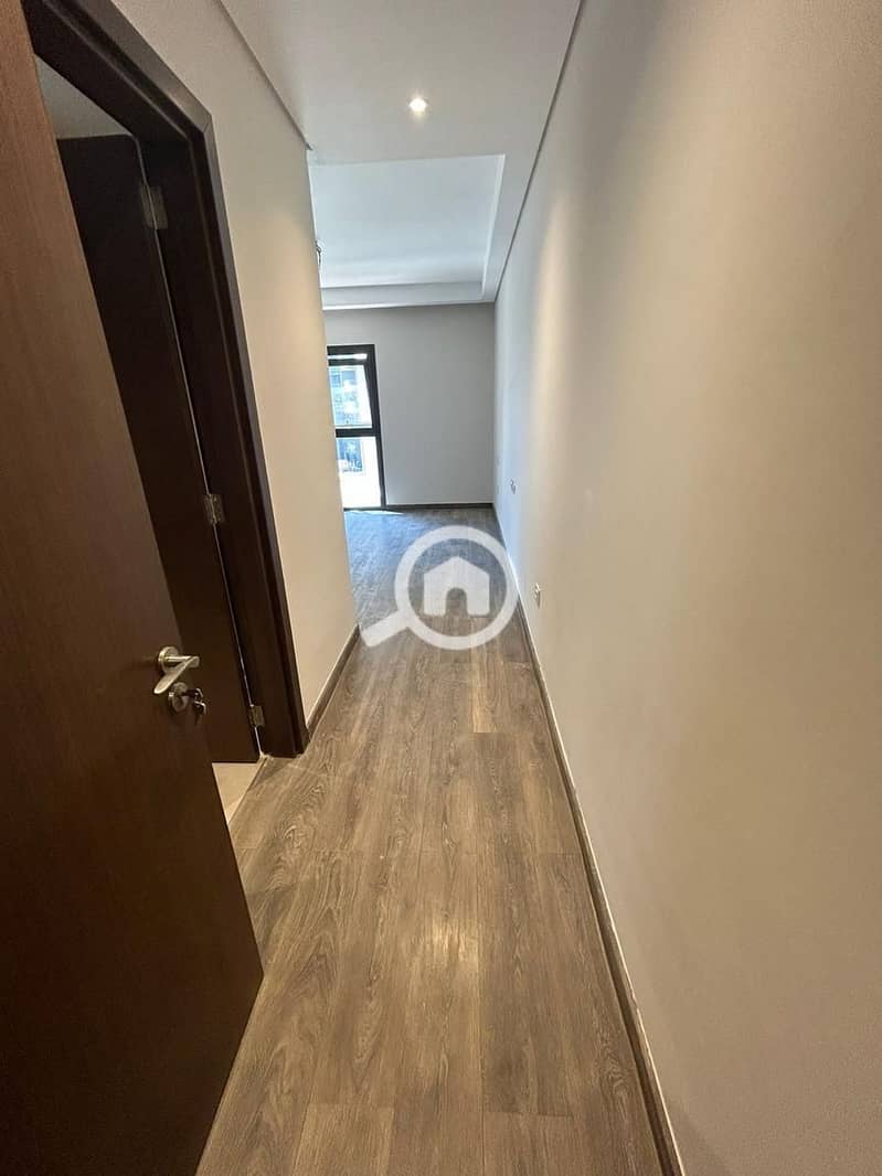 15 WhatsApp Image 2025-02-23 at 10.35. 09_325f1d5a. jpg