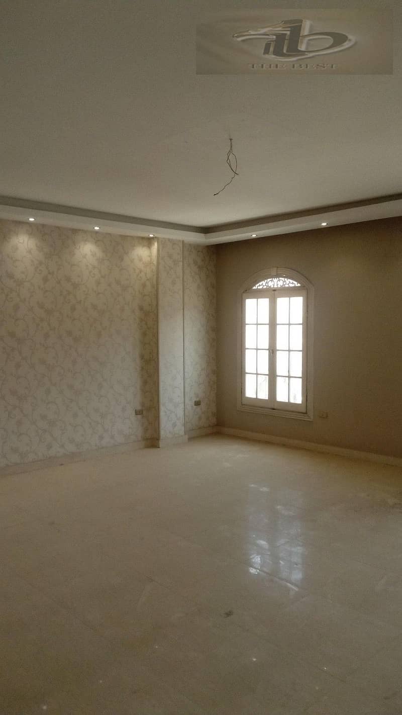 2 365ea885-d265-4067-8ece-a7a93ba2f567. jpeg