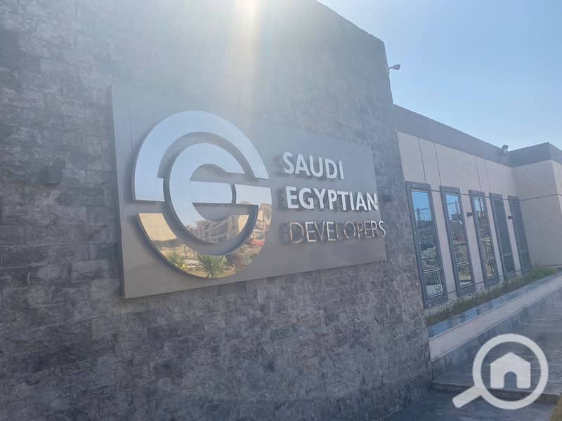 2 18ee60a4-7dda-4390-8bfe-230c2fcfc7db. jpg