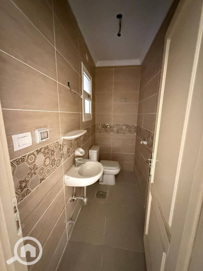 6 IMG-20250922-WA0446. jpg