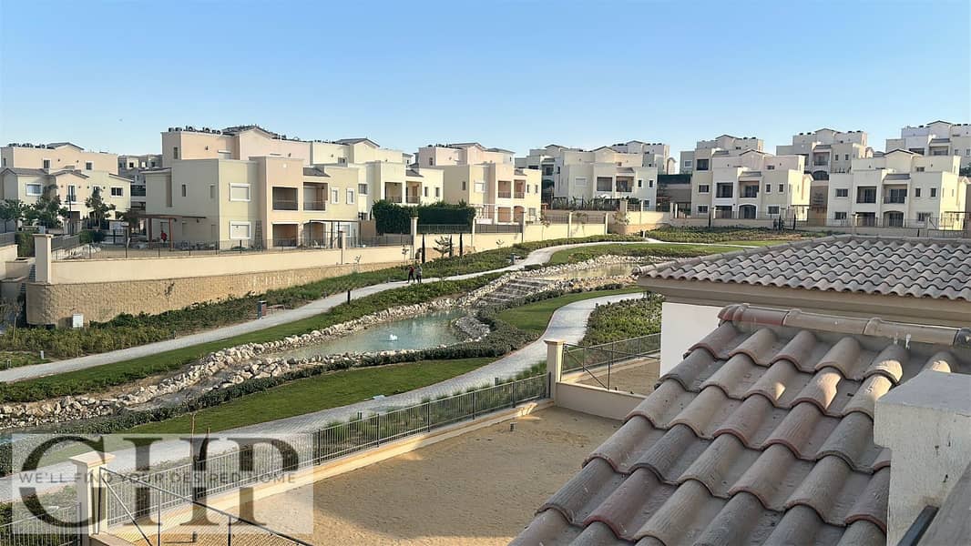 3 8468b867-a1aa-4d87-961c-63f202ca1413. jpg