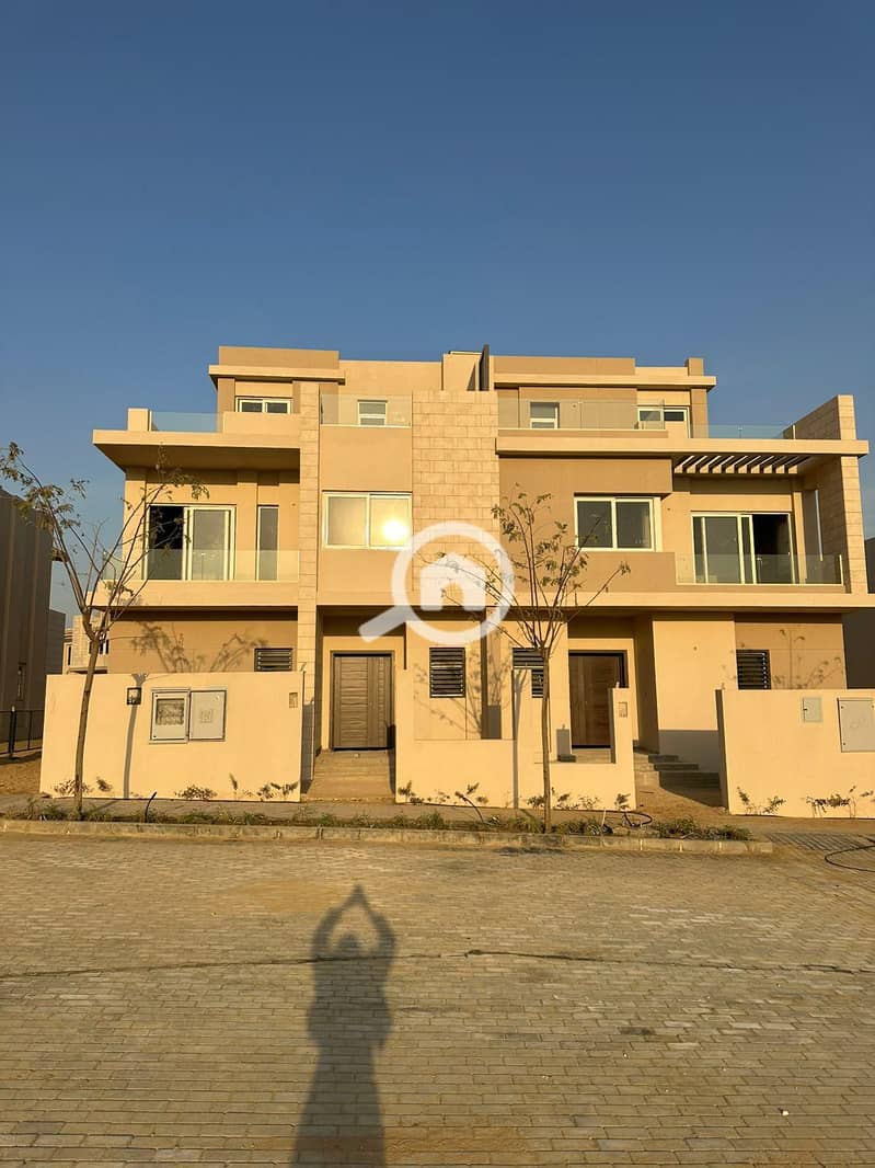 9 WhatsApp Image 2025-09-10 at 11.20. 08_c8bccfb6. jpg