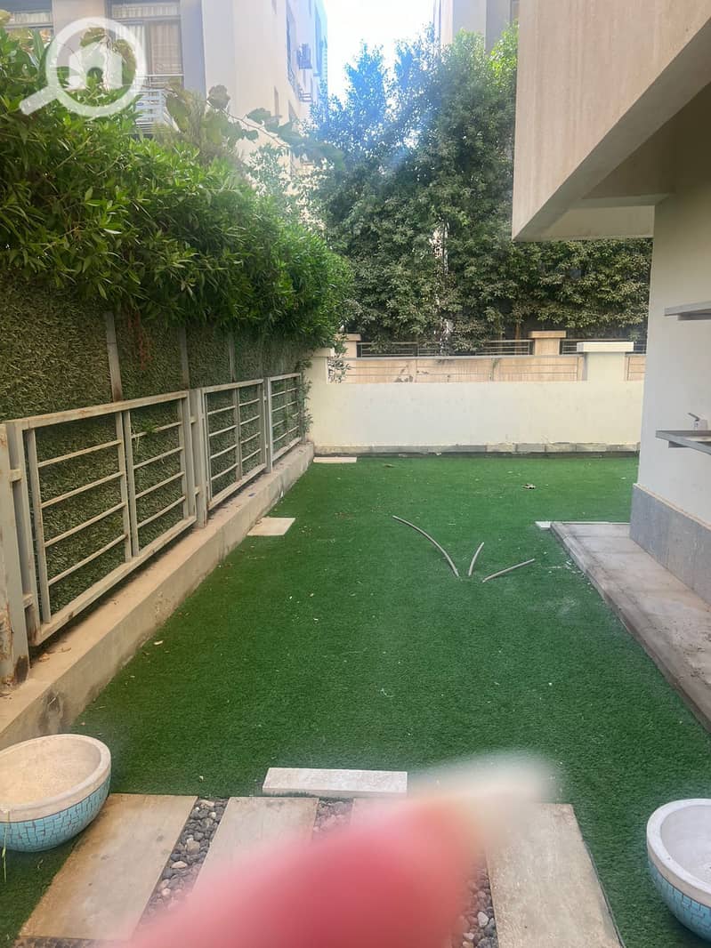 2 d8ca1eaa-aa48-4ff3-92c5-b3d92ecd1262. jpg