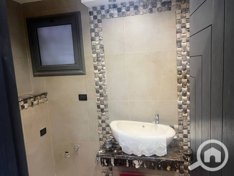 6 22b51378-8d76-4af7-bf75-36e59e7d2f01. jpg