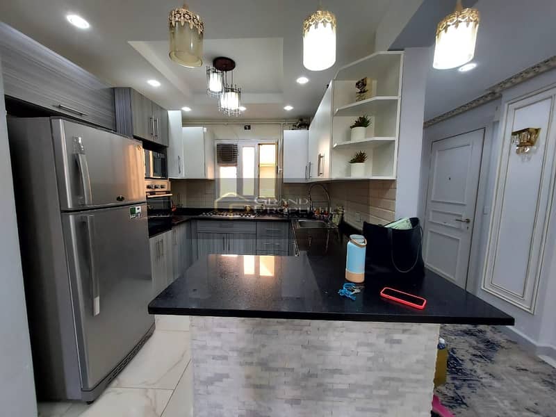 6 9872e6c7-b071-4e52-9ef3-8f96bdcd1baa. jpg