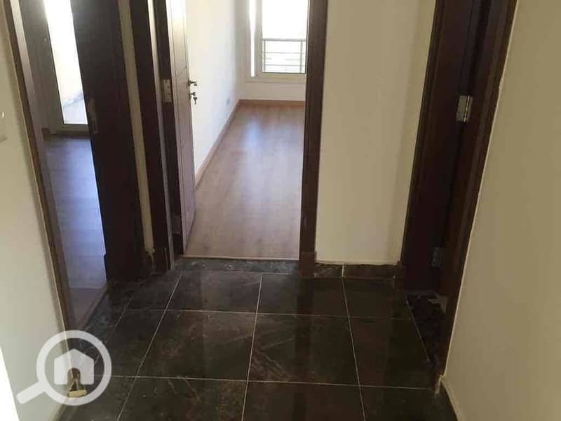 10 2b141317-0b66-40fd-a5f4-15de5879ca6b. jpg