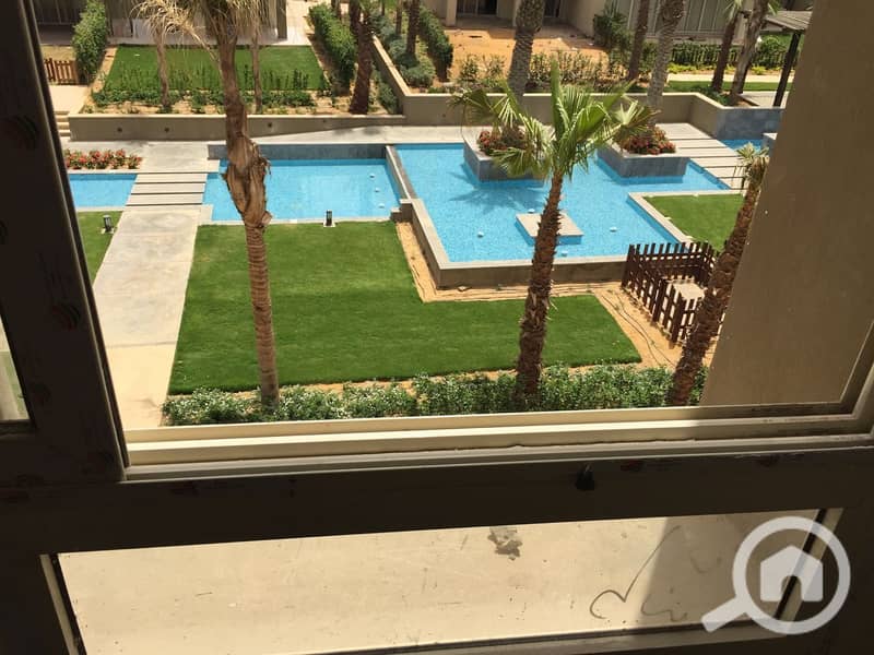 6 WhatsApp Image 2025-10-13 at 13.00. 20_40078995. jpg