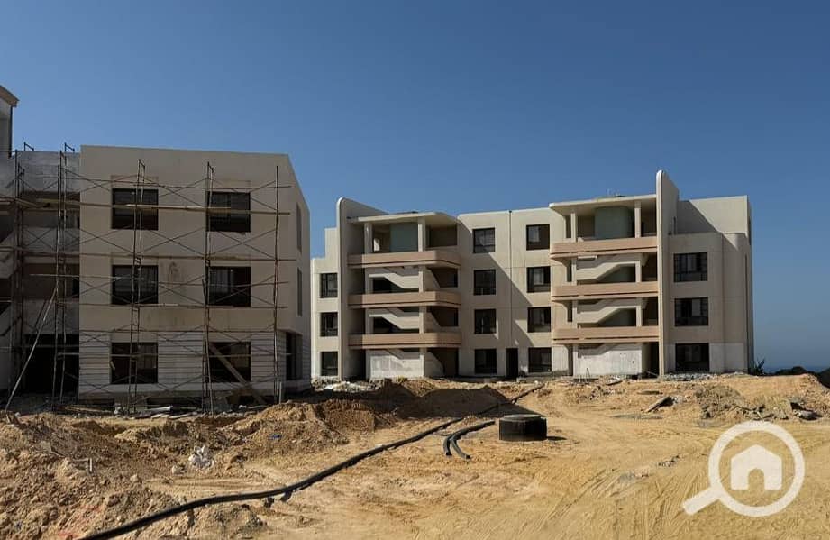 5 5087b63f-2611-4fd8-8ffb-f9f68d19db72. jpg